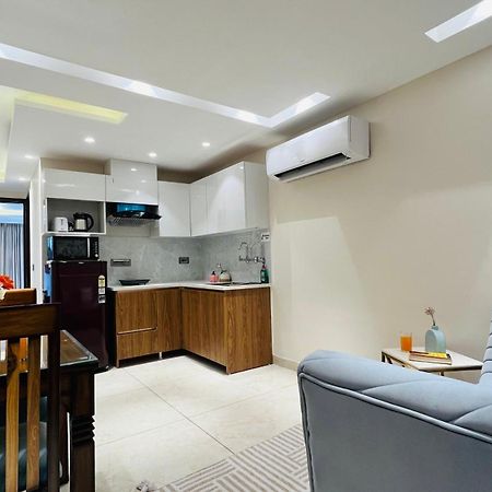 Zen Suites Gurgaon - Luxe Stays Collection Esterno foto