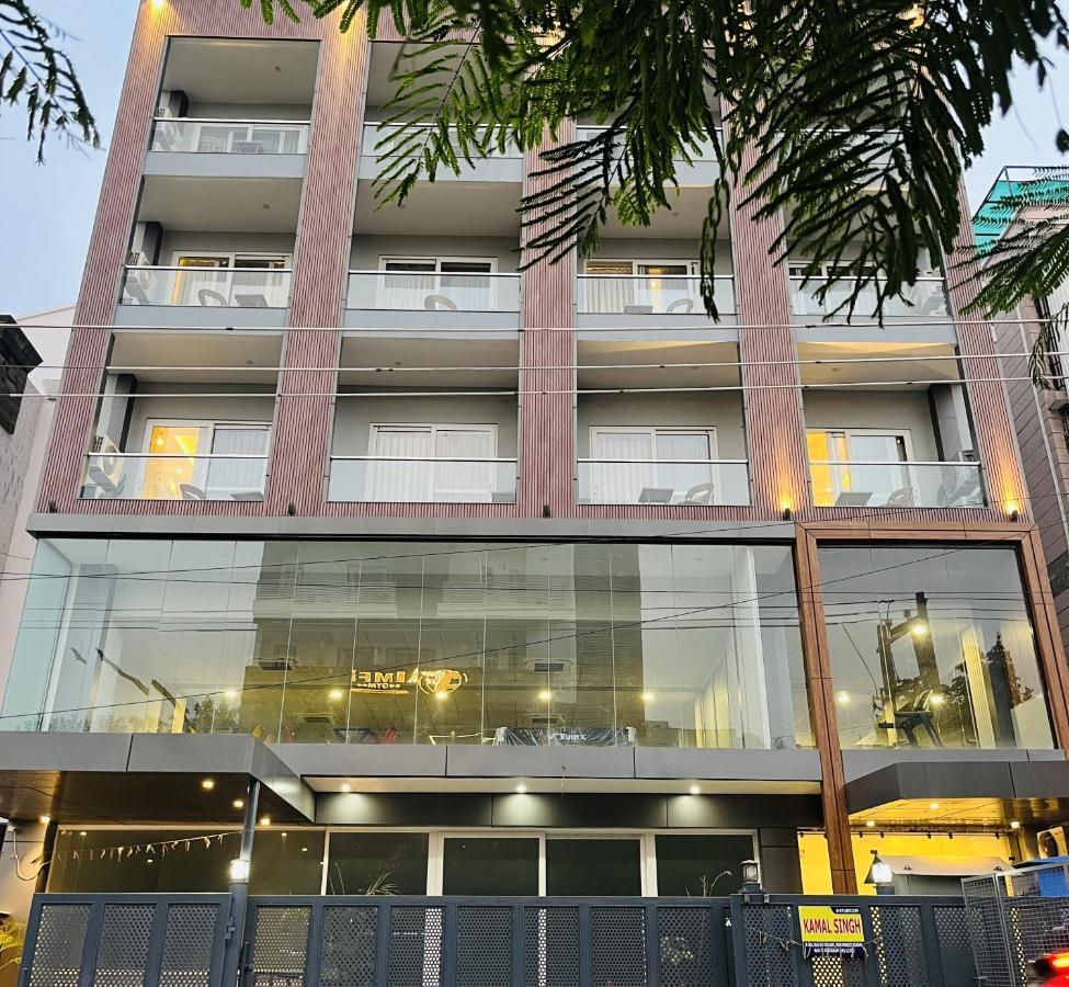 Zen Suites Gurgaon - Luxe Stays Collection Esterno foto