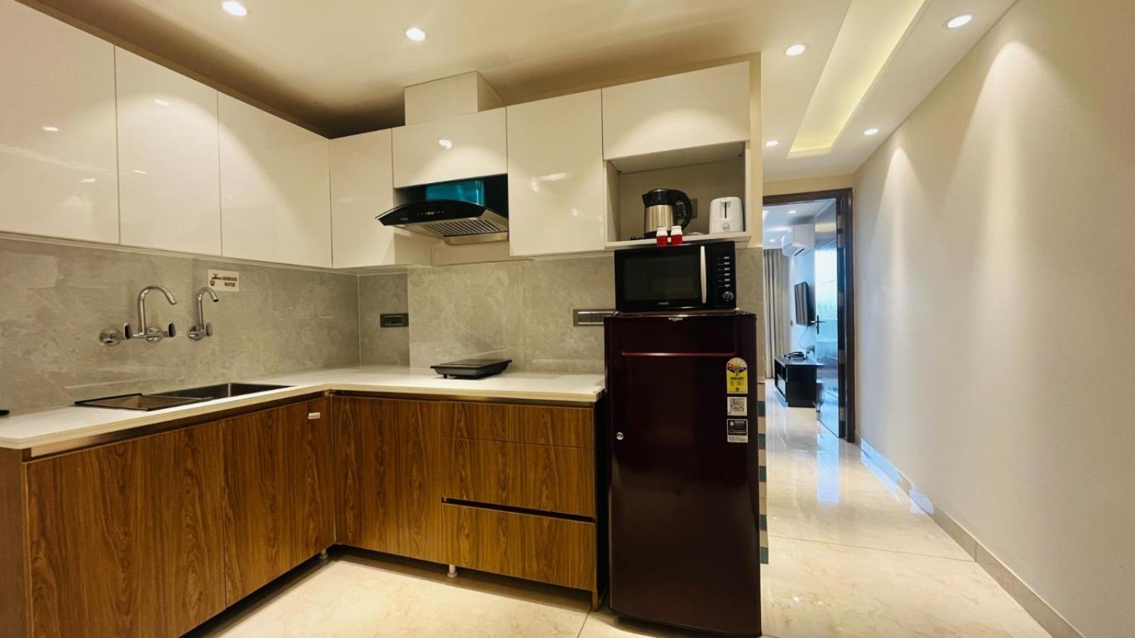 Zen Suites Gurgaon - Luxe Stays Collection Esterno foto